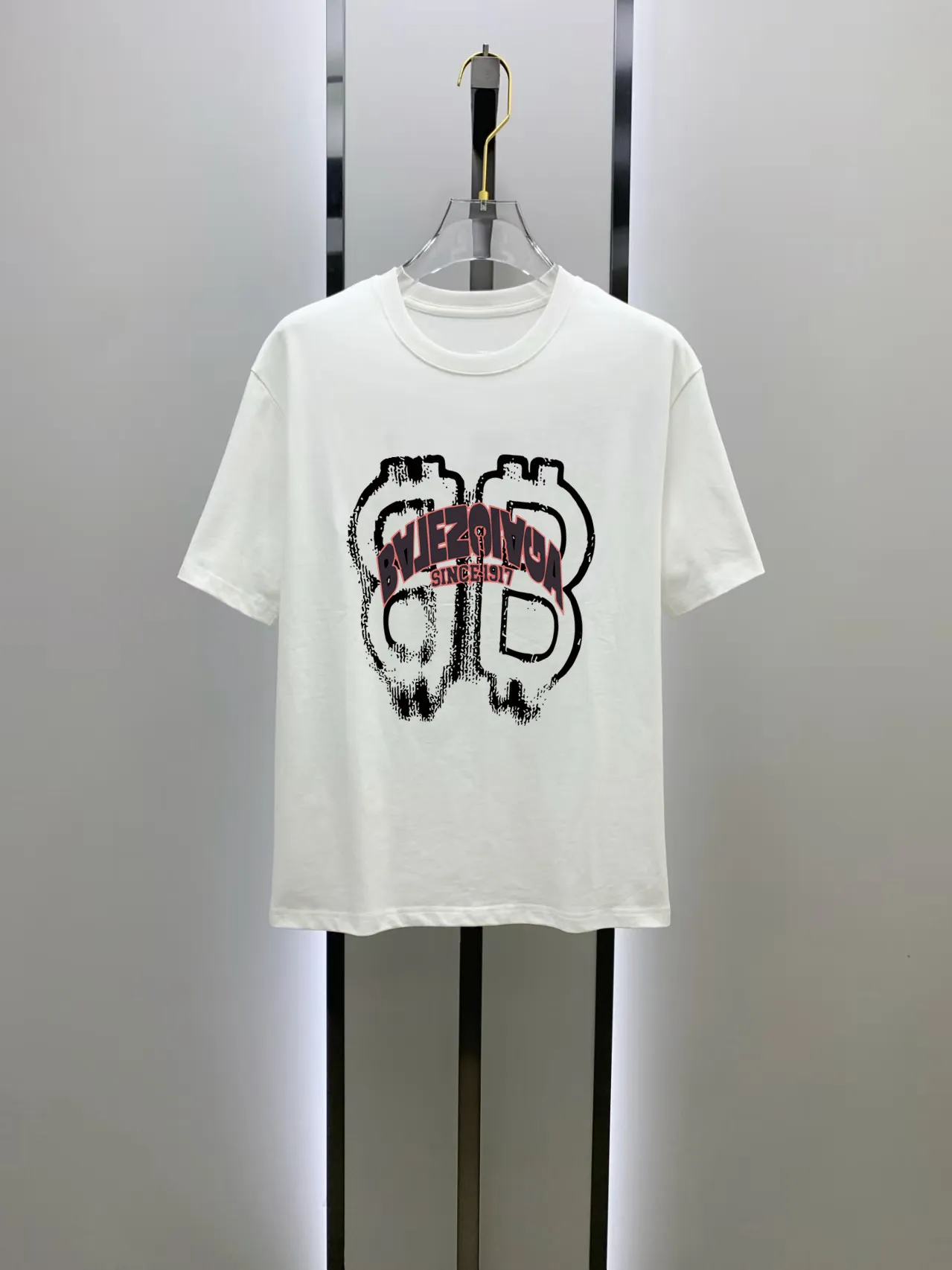 # 2026 New Arrival New Arrival T Premium ！ logo Premium 250 . . . . . ！ ！ ：Black。White！ Sizes： S M L XL XXL ：50 52 55 58 61 ：69 71 73 75 77 ：48 50 53 56 58 ：22 22.5 23 23.5 24 ， 1-3CM